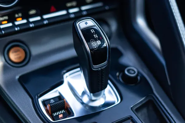 유니슬롯츠 카지노 안드로이드/iOS 앱